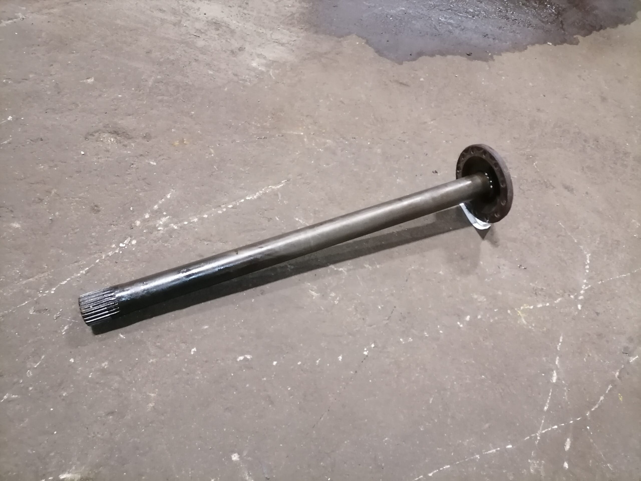 Volvo Drive shaft 1524627 - Palier para Camión: foto 1 Volvo Drive shaft 1524627 - Palier para Camión: foto 1