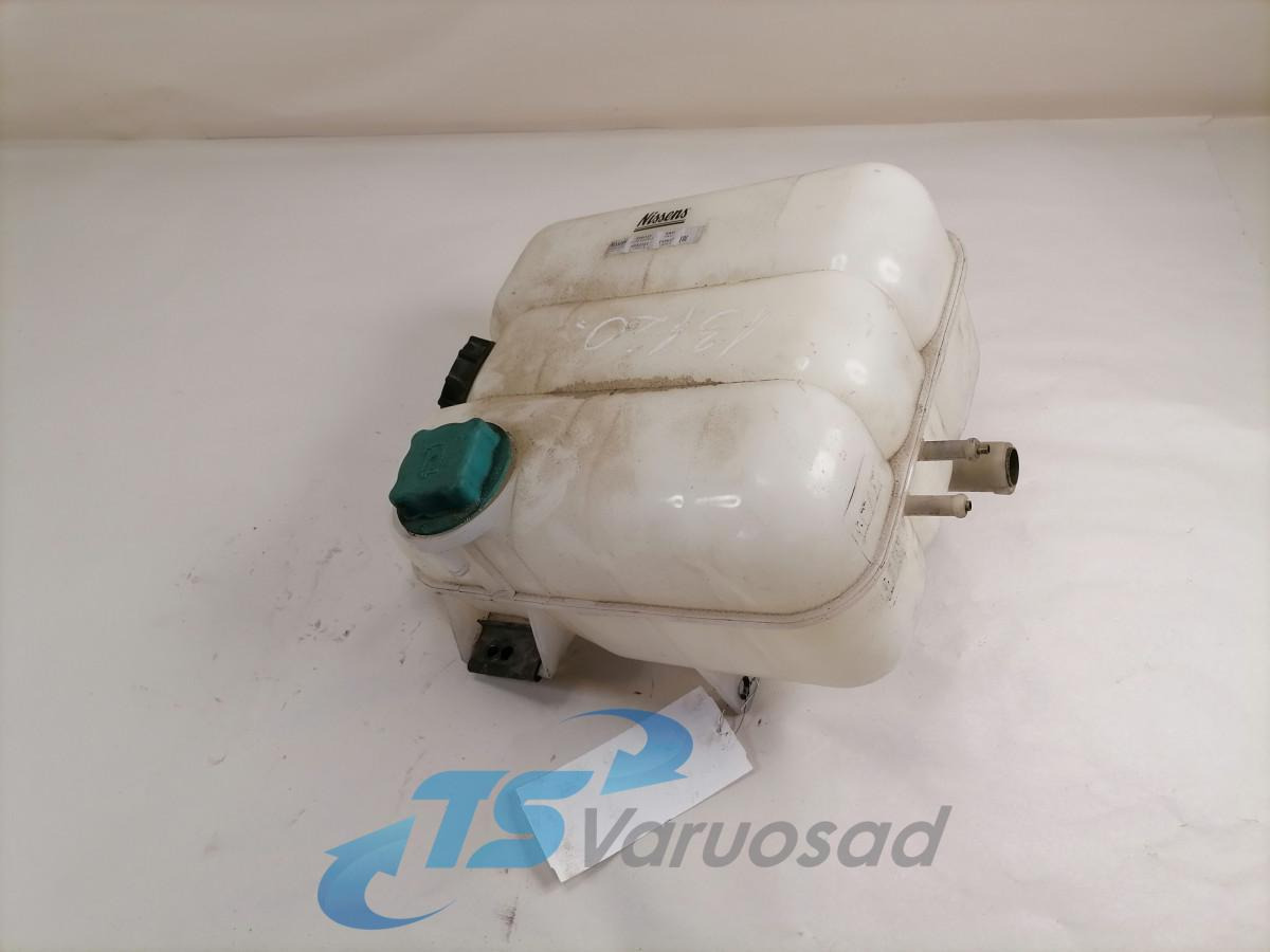Volvo Expansion tank 996023 - Pieza universal para Camión: foto 3 Volvo Expansion tank 996023 - Pieza universal para Camión: foto 3