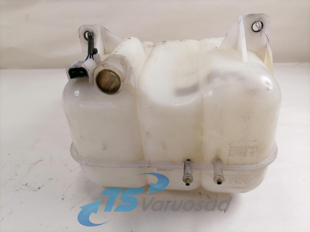 Volvo Expansion tank 996023 - Pieza universal para Camión: foto 4 Volvo Expansion tank 996023 - Pieza universal para Camión: foto 4