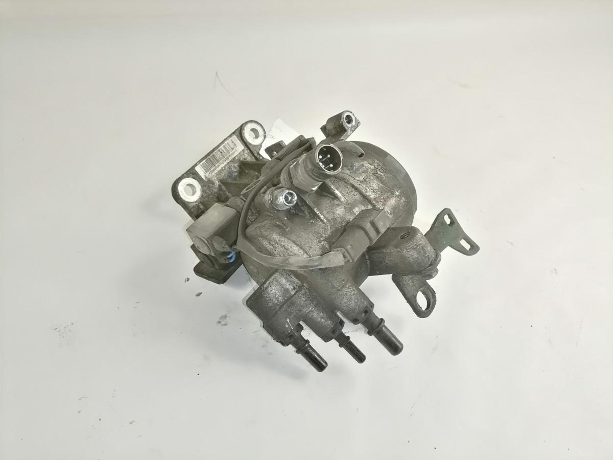 Volvo Fuel filter unit 23550116 - Filtro de combustible para Camión: foto 3 Volvo Fuel filter unit 23550116 - Filtro de combustible para Camión: foto 3