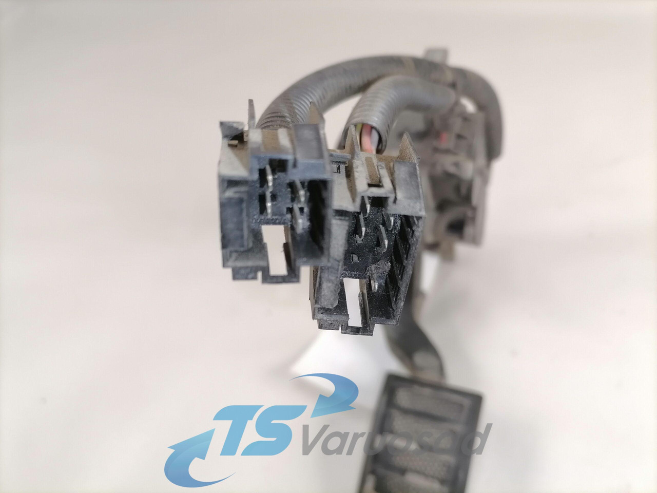 Volvo Gaasipedaal reostaadiga 3175129 - Sistema de combustible para Camión: foto 3 Volvo Gaasipedaal reostaadiga 3175129 - Sistema de combustible para Camión: foto 3