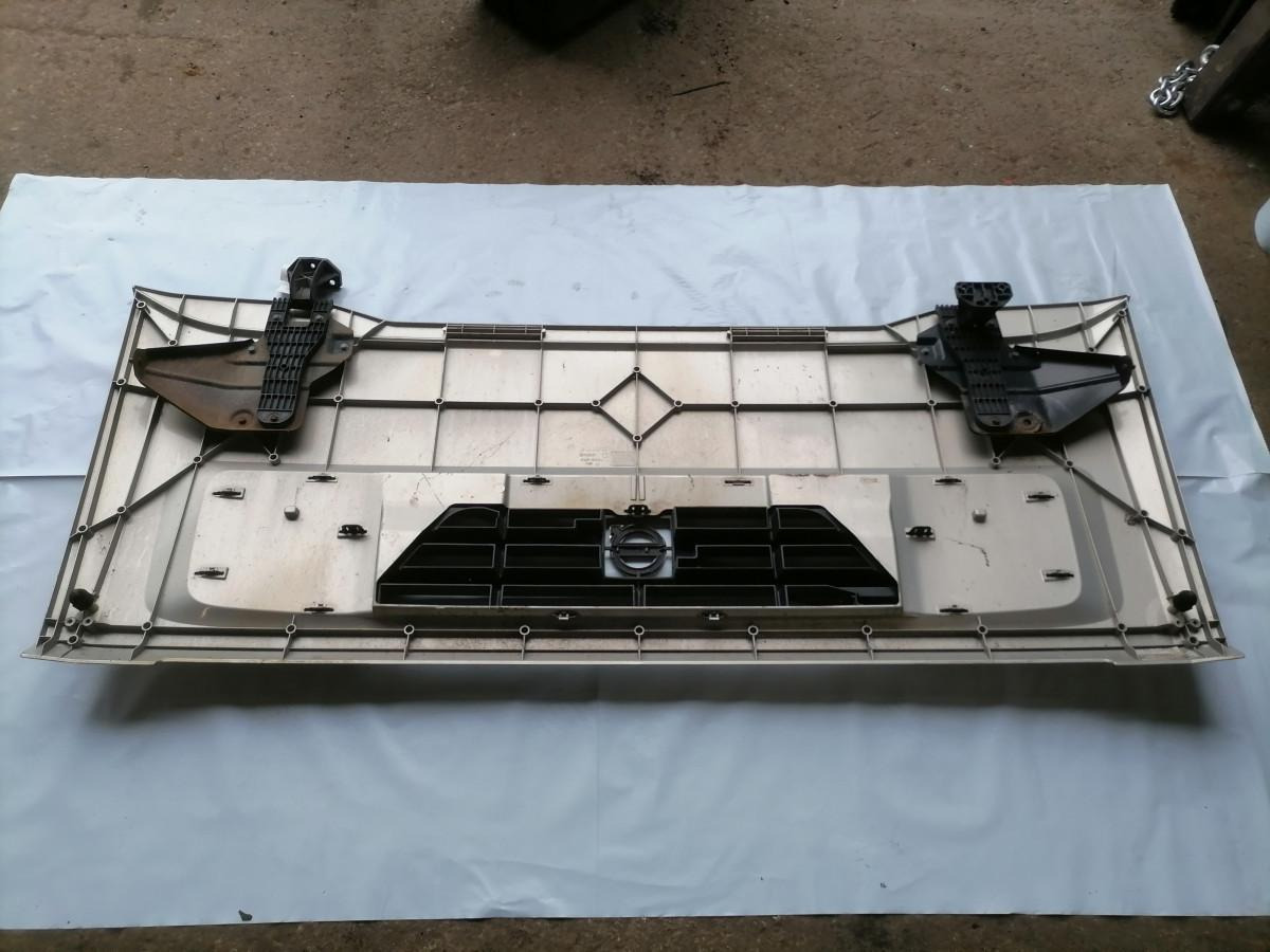 Volvo Grille panel 20748337 - Parrilla para Camión: foto 5 Volvo Grille panel 20748337 - Parrilla para Camión: foto 5