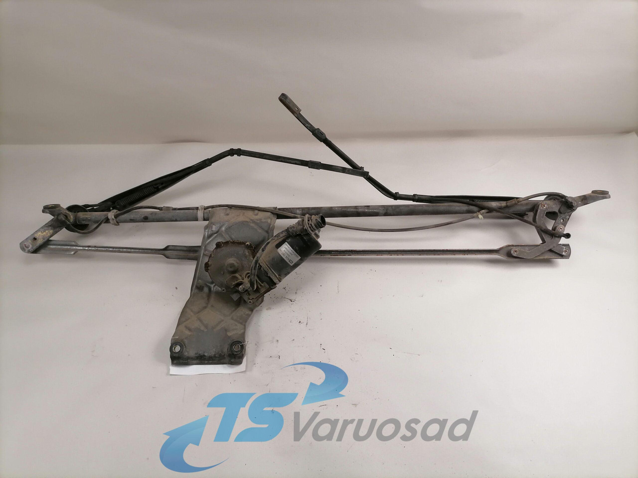 Volvo Klaasipuhasti raam 20517438 - Limpiaparabrisas para Camión: foto 2 Volvo Klaasipuhasti raam 20517438 - Limpiaparabrisas para Camión: foto 2