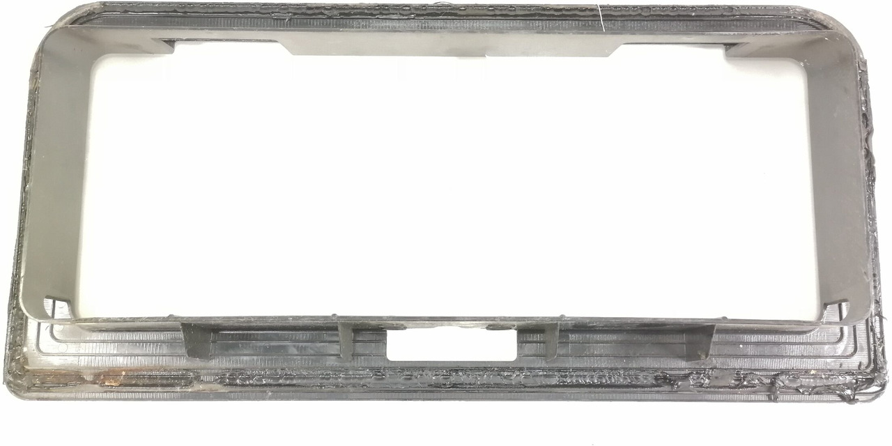 Volvo Küljeluugi plastraam 8191540 - Pieza universal para Camión: foto 4 Volvo Küljeluugi plastraam 8191540 - Pieza universal para Camión: foto 4