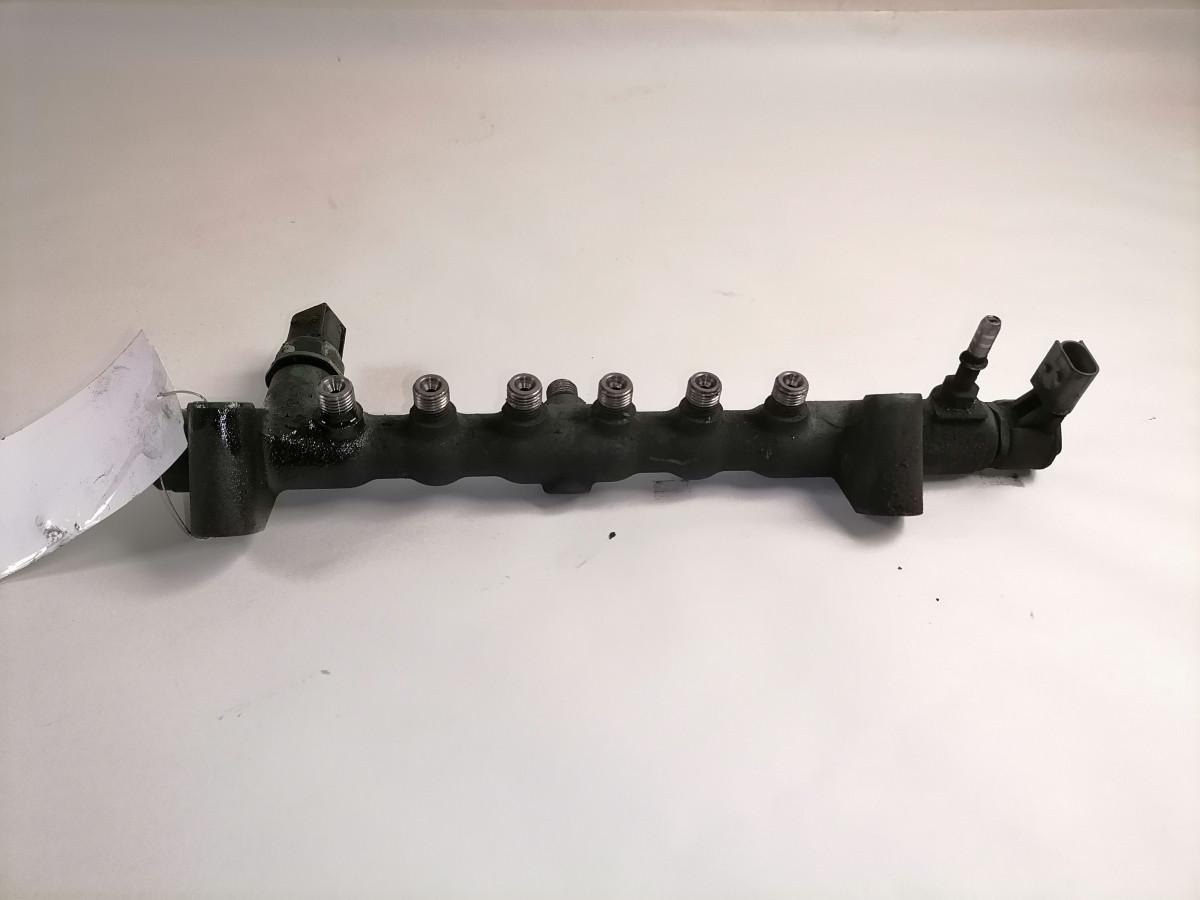 Volvo Kütuselatt 21675446 - Sistema de combustible para Camión: foto 4 Volvo Kütuselatt 21675446 - Sistema de combustible para Camión: foto 4