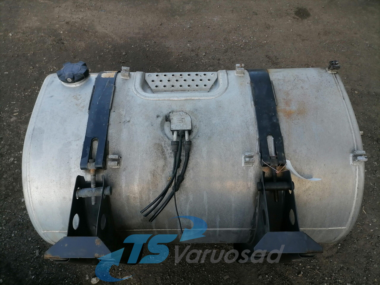 Volvo Kütusepaak 480L 21335677 - Depósito de combustible para Camión: foto 5 Volvo Kütusepaak 480L 21335677 - Depósito de combustible para Camión: foto 5