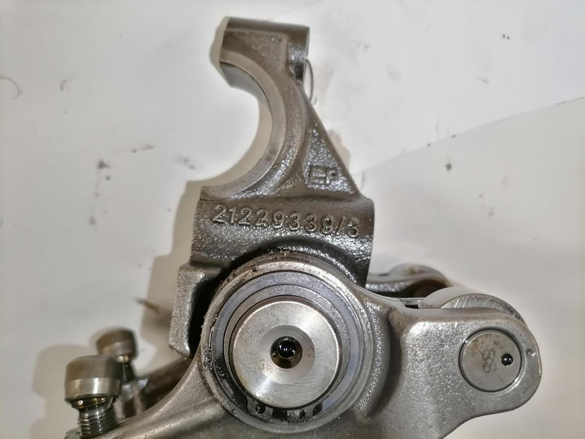 Pieza universal para Camión Volvo Set of rockers with shaft 21796360: foto 6 Pieza universal para Camión Volvo Set of rockers with shaft 21796360: foto 6