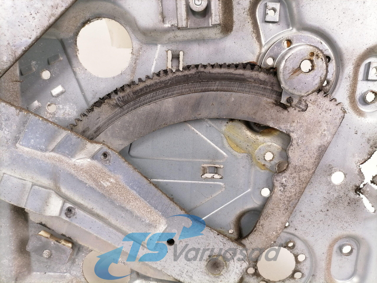 Volvo Side window lifting mechanism 3176542 - Ventana y piezas para Camión: foto 2 Volvo Side window lifting mechanism 3176542 - Ventana y piezas para Camión: foto 2