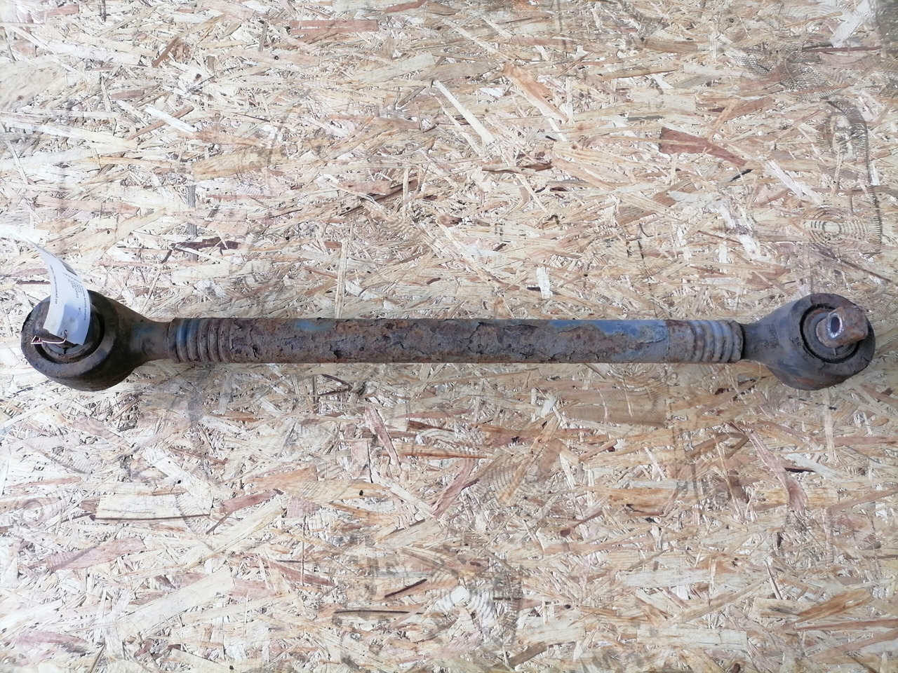 Volvo Torque rod 20410053 - Eje y piezas para Camión: foto 5 Volvo Torque rod 20410053 - Eje y piezas para Camión: foto 5