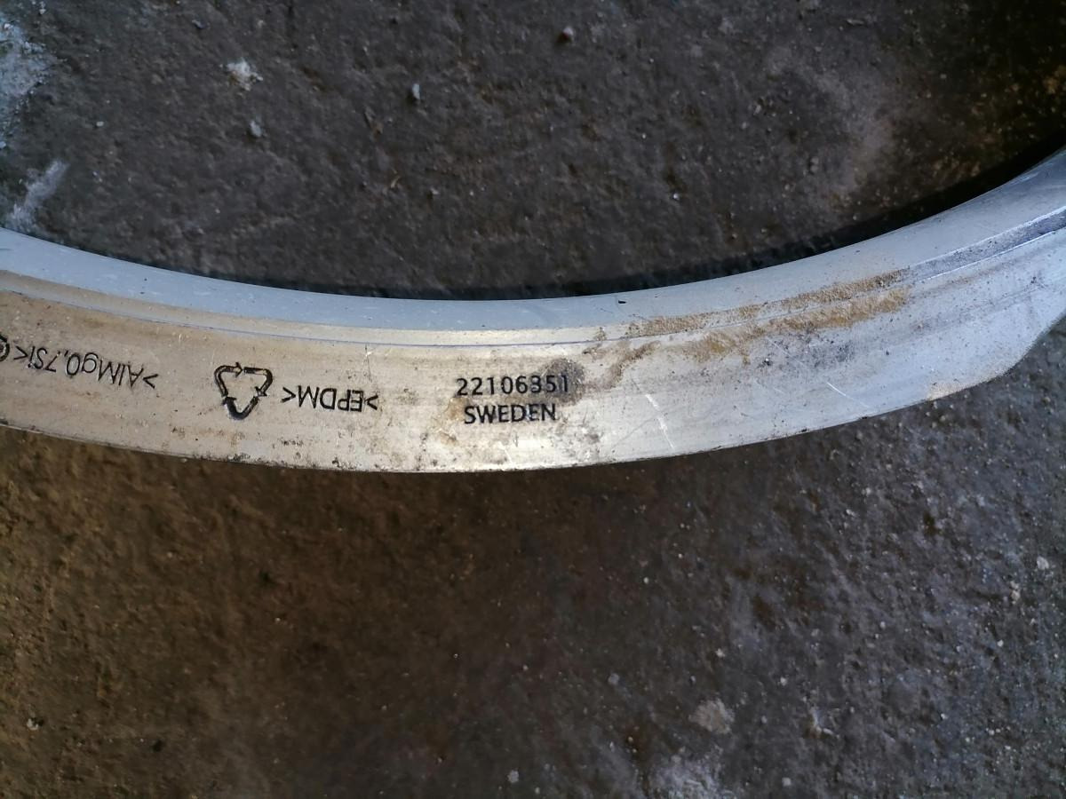 Volvo Ventilaatori metallrõngas 22106351 - Radiador para Camión: foto 5 Volvo Ventilaatori metallrõngas 22106351 - Radiador para Camión: foto 5