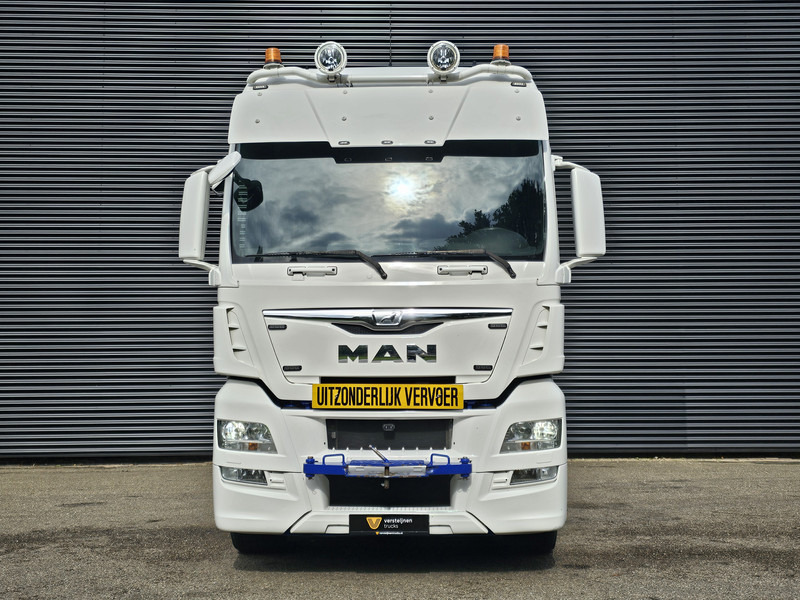 MAN TGX 33.560 6x4 / RETARDER / 464 dkm - Cabeza tractora: foto 2 MAN TGX 33.560 6x4 / RETARDER / 464 dkm - Cabeza tractora: foto 2