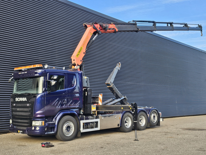 Scania G490 8x4*4 / PALFINGER CRANE + HOOKLIFT - Camión multibasculante, Camión grúa: foto 1 Scania G490 8x4*4 / PALFINGER CRANE + HOOKLIFT - Camión multibasculante, Camión grúa: foto 1