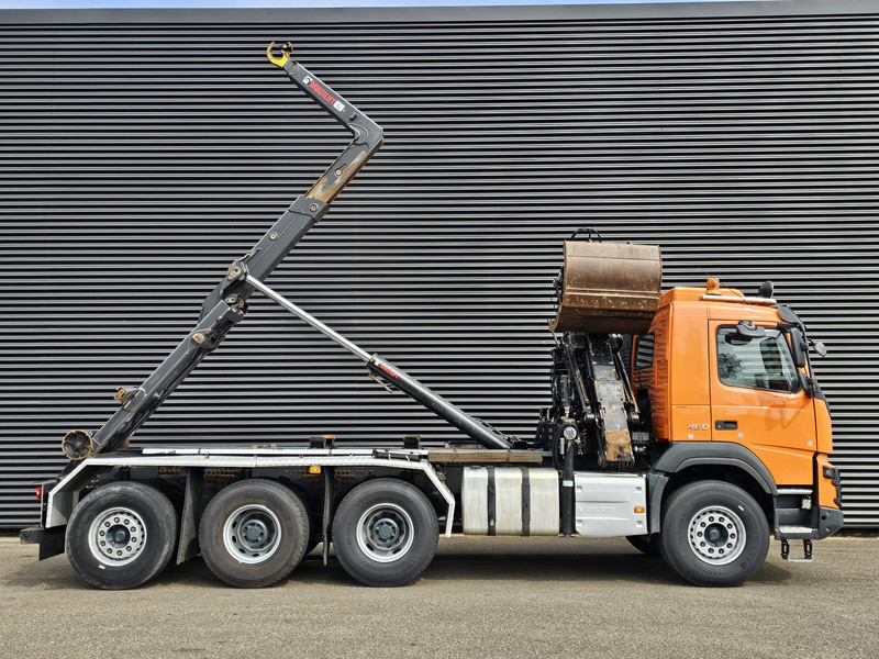 Volvo FMX 460 8x4-4 / HIAB Z CRANE + HOOKLIFT - Camión multibasculante: foto 4 Volvo FMX 460 8x4-4 / HIAB Z CRANE + HOOKLIFT - Camión multibasculante: foto 4