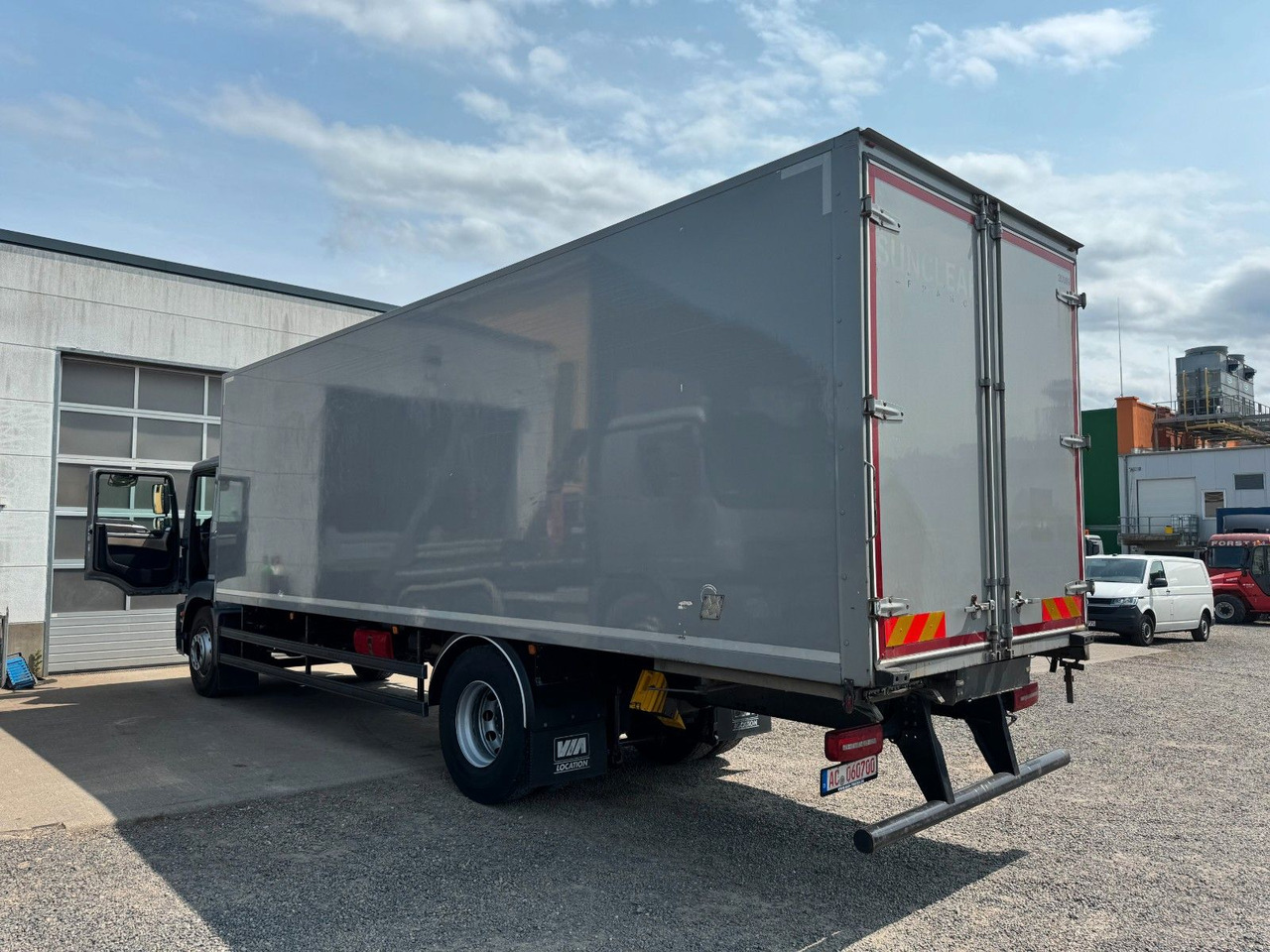 Leasing de  MAN 18.290 4X2 Koffer / Plane Top Zustand 8,30 Meter MAN 18.290 4X2 Koffer / Plane Top Zustand 8,30 Meter: foto 7