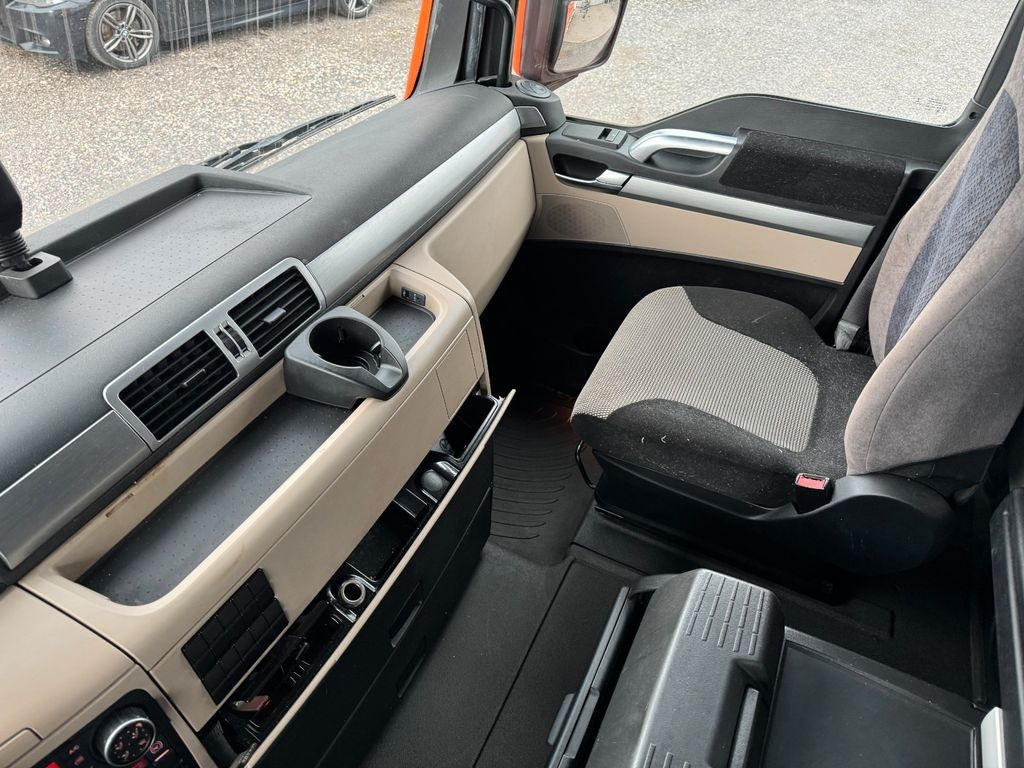 Camión multibasculante MAN 26.460 6X2 Retarder Klima Navigation guter Zust. MAN 26.460 6X2 Retarder Klima Navigation guter Zust.: foto 5