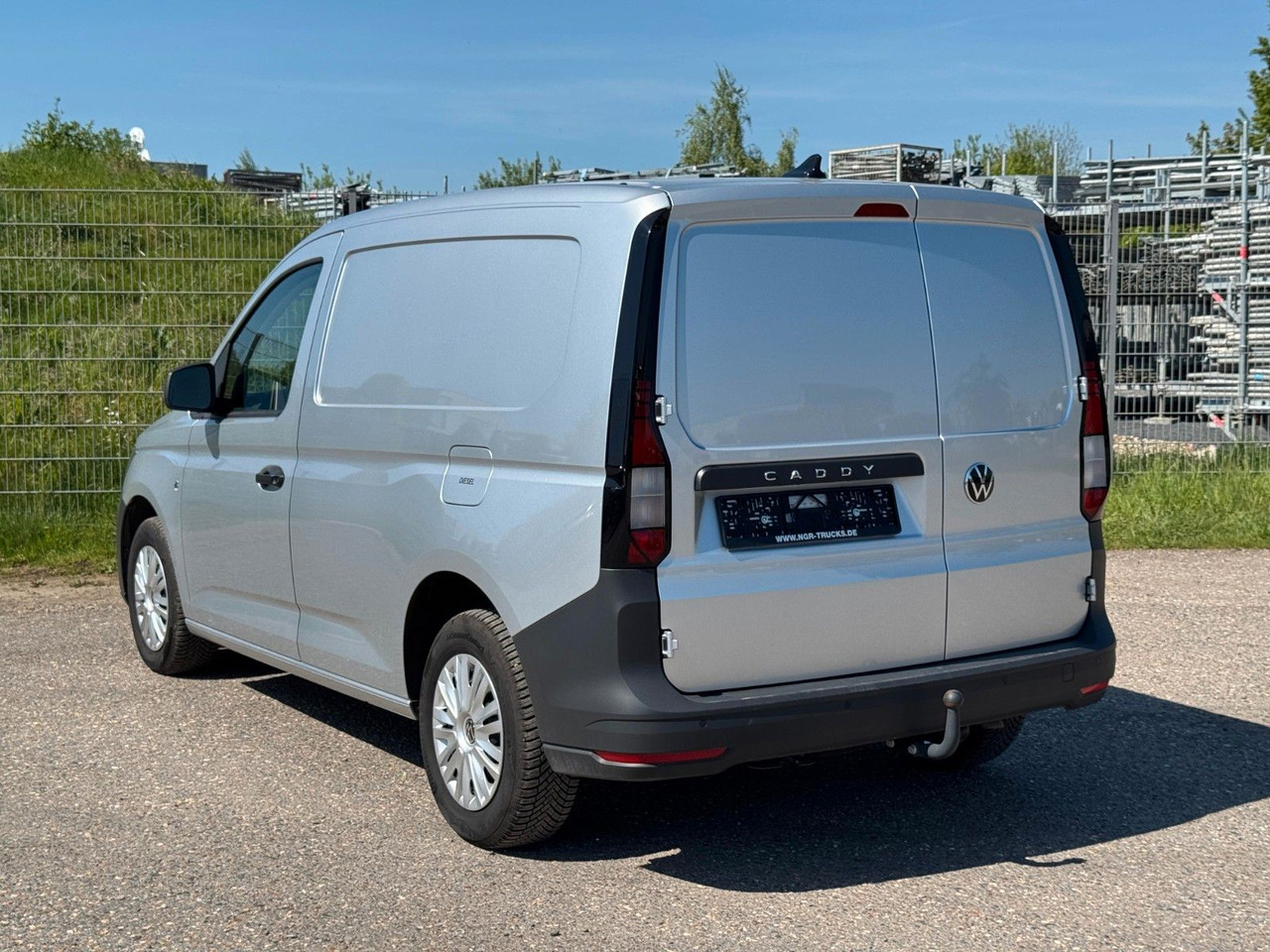 Volkswagen Caddy 4x2 | Klima | AHK | PDC | Spurhalteass. - Furgoneta de pasajeros: foto 3 Volkswagen Caddy 4x2 | Klima | AHK | PDC | Spurhalteass. - Furgoneta de pasajeros: foto 3