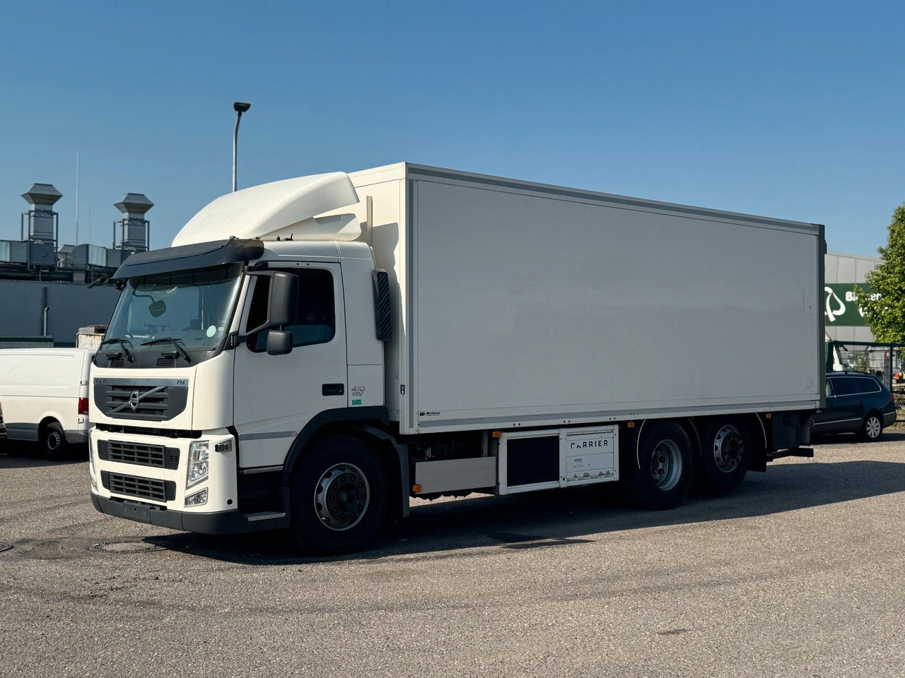 Volvo FM 410 6X2 Kühlkoffer mit Carrier Diesel & Strom - Camión frigorífico: foto 1 Volvo FM 410 6X2 Kühlkoffer mit Carrier Diesel & Strom - Camión frigorífico: foto 1