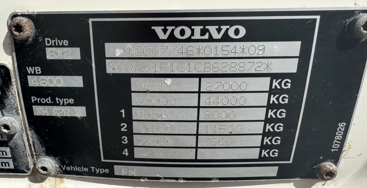 Volvo FM 410 6X2 Kühlkoffer mit Carrier Diesel & Strom - Camión frigorífico: foto 3 Volvo FM 410 6X2 Kühlkoffer mit Carrier Diesel & Strom - Camión frigorífico: foto 3