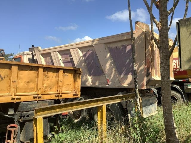 Mercedes-Benz ACTROS 3341 - Camión volquete: foto 2 Mercedes-Benz ACTROS 3341 - Camión volquete: foto 2