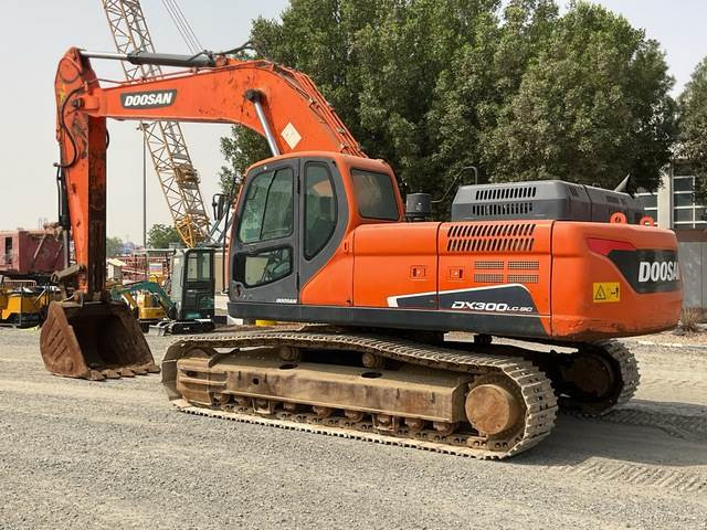 Doosan DX300LC-9C - Excavadora de cadenas: foto 2 Doosan DX300LC-9C - Excavadora de cadenas: foto 2