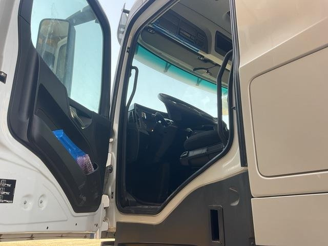 Camión chasis Mercedes-Benz Arocs 4240: foto 11