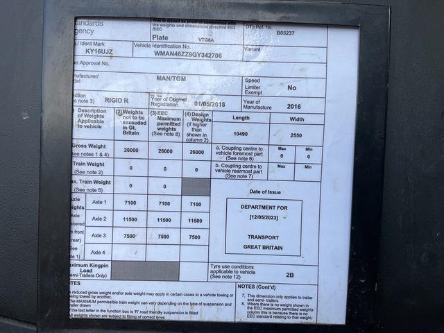 Camión grúa MAN TGM26.290: foto 11