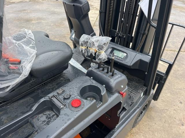 Leasing de  Doosan B15T-7 PLUS Doosan B15T-7 PLUS: foto 9