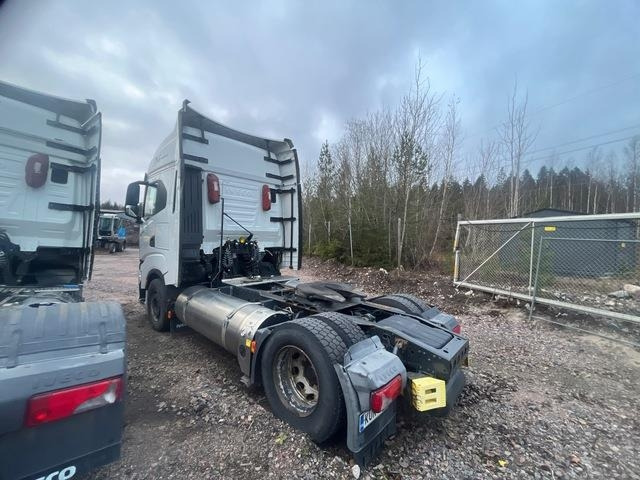 Iveco S-Way 460 - Cabeza tractora: foto 2 Iveco S-Way 460 - Cabeza tractora: foto 2