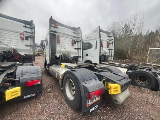 Iveco S-Way 460 - Cabeza tractora: foto 2 Iveco S-Way 460 - Cabeza tractora: foto 2