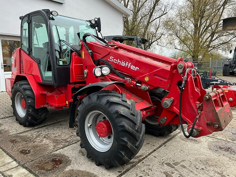 Schäffer 8090T Kabine Teleskopradlader Weidemann-HV - Cargadora de ruedas telescópica: foto 3 Schäffer 8090T Kabine Teleskopradlader Weidemann-HV - Cargadora de ruedas telescópica: foto 3