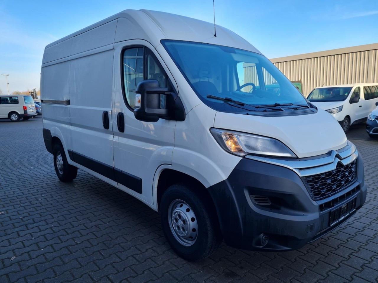 Citroen Jumper 33 Kasten L2H2 AHK KLIMA KAMERA TEMPOMAT - Furgoneta pequeña: foto 3 Citroen Jumper 33 Kasten L2H2 AHK KLIMA KAMERA TEMPOMAT - Furgoneta pequeña: foto 3