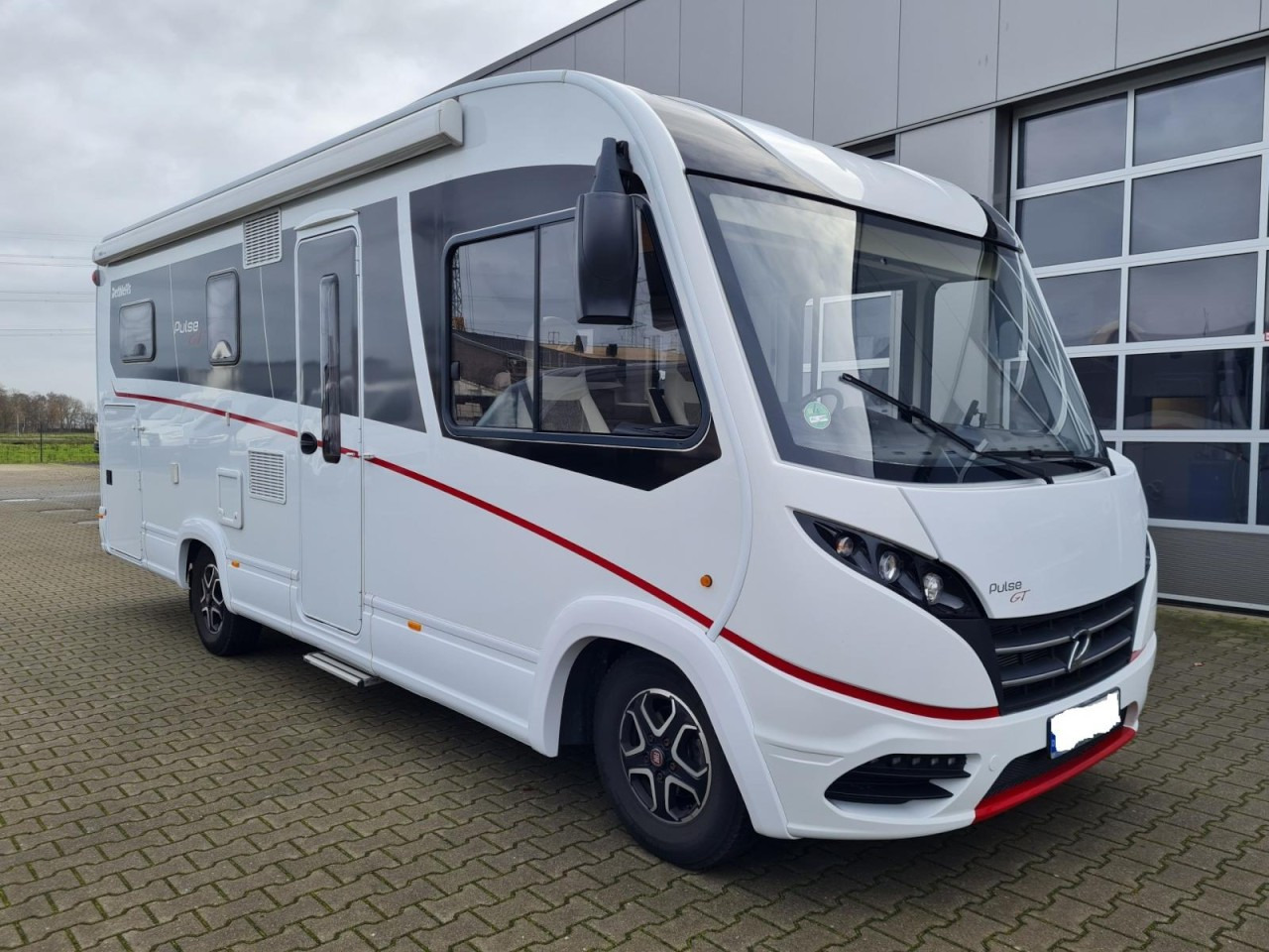 Dethleffs Pulse GT 7051 DBM GT*Markise* Winterpaket - Autocaravana integral: foto 3 Dethleffs Pulse GT 7051 DBM GT*Markise* Winterpaket - Autocaravana integral: foto 3
