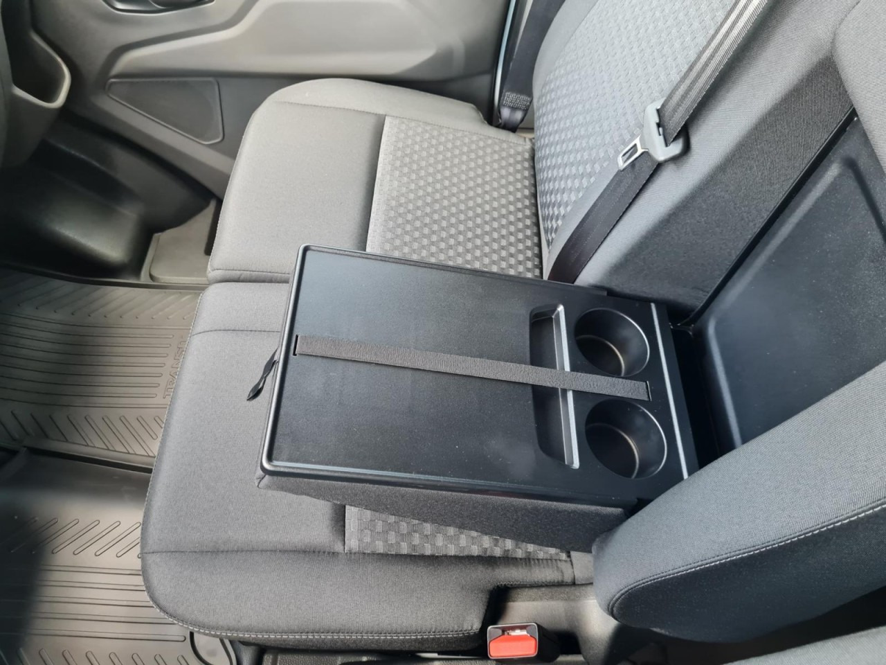 Minibús, Furgoneta de pasajeros Ford Transit 350 Kombi TDCi L3 AG Trend 9 Sitze AHK KAMERA: foto 19 Minibús, Furgoneta de pasajeros Ford Transit 350 Kombi TDCi L3 AG Trend 9 Sitze AHK KAMERA: foto 19