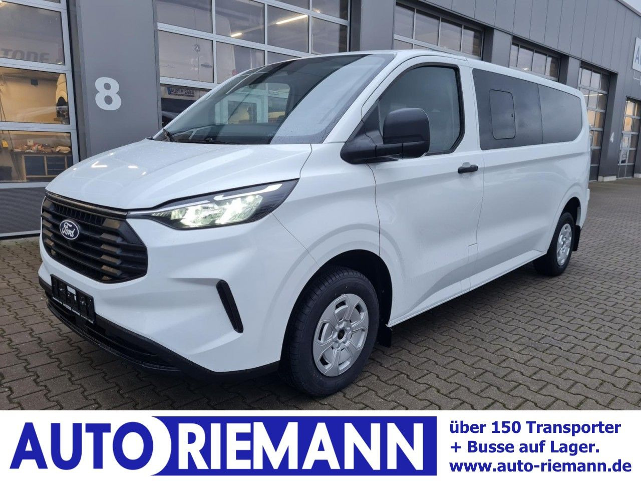 Ford Transit Custom Kombi 320 L2 Trend 9 Sitze KAMERA - Coche: foto 1 Ford Transit Custom Kombi 320 L2 Trend 9 Sitze KAMERA - Coche: foto 1