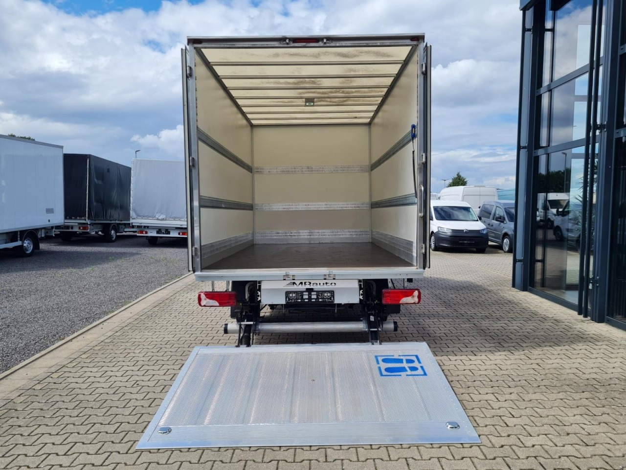 Mercedes-Benz Sprinter 315 CDI Koffer LBW RWD KLIMA TEMPOMAT - Furgoneta caja cerrada: foto 5 Mercedes-Benz Sprinter 315 CDI Koffer LBW RWD KLIMA TEMPOMAT - Furgoneta caja cerrada: foto 5