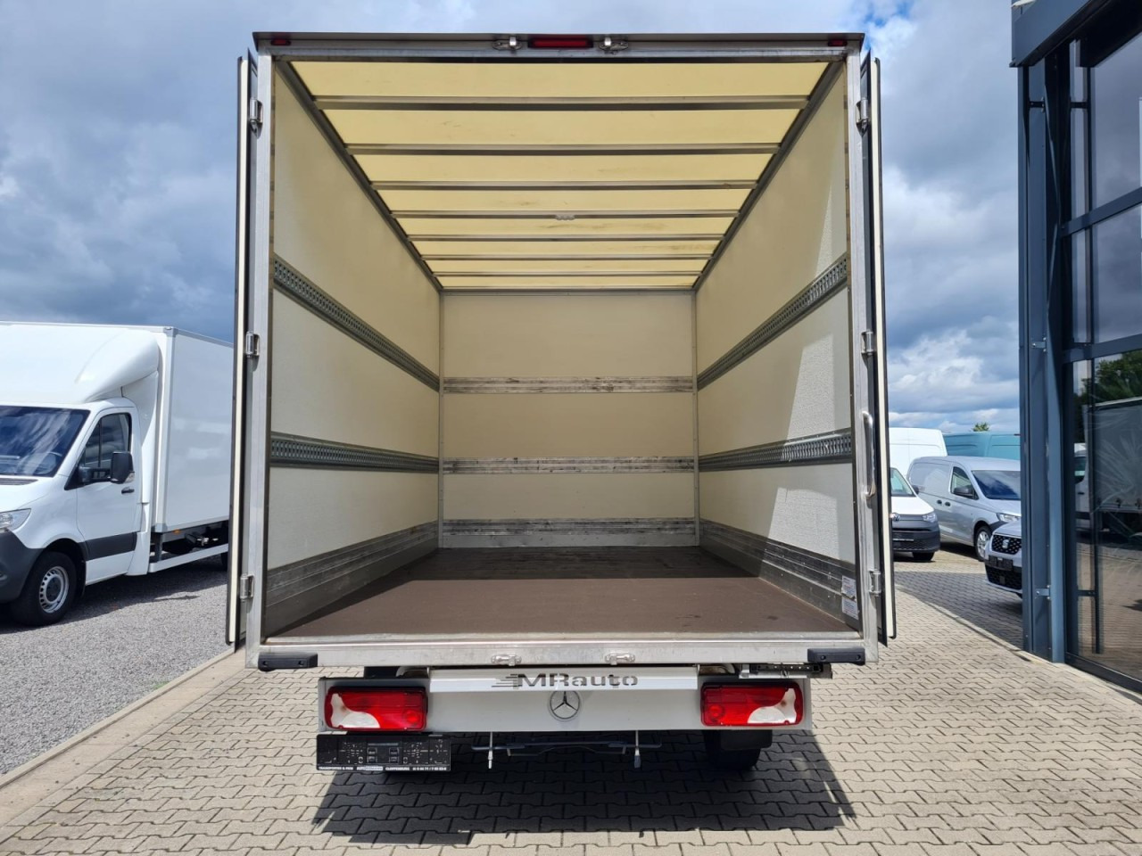 Mercedes-Benz Sprinter 315 CDi Möbel Koffer RWD KLIMA TEMPOMAT - Furgoneta caja cerrada: foto 5 Mercedes-Benz Sprinter 315 CDi Möbel Koffer RWD KLIMA TEMPOMAT - Furgoneta caja cerrada: foto 5