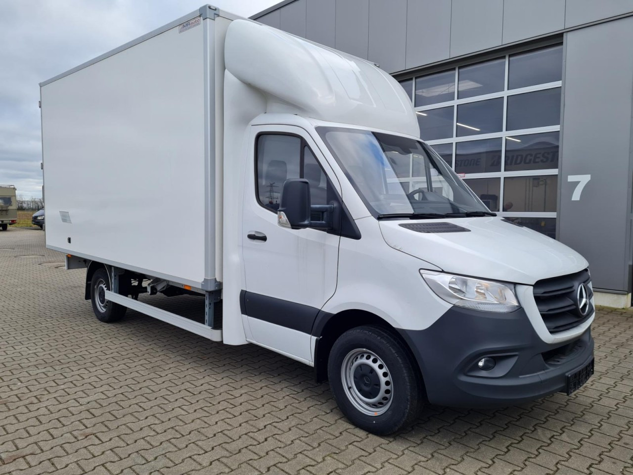 Mercedes-Benz Sprinter 315 Koffer lang MBux KLIMA NAVI TEMPOMAT - Furgoneta caja cerrada: foto 3 Mercedes-Benz Sprinter 315 Koffer lang MBux KLIMA NAVI TEMPOMAT - Furgoneta caja cerrada: foto 3