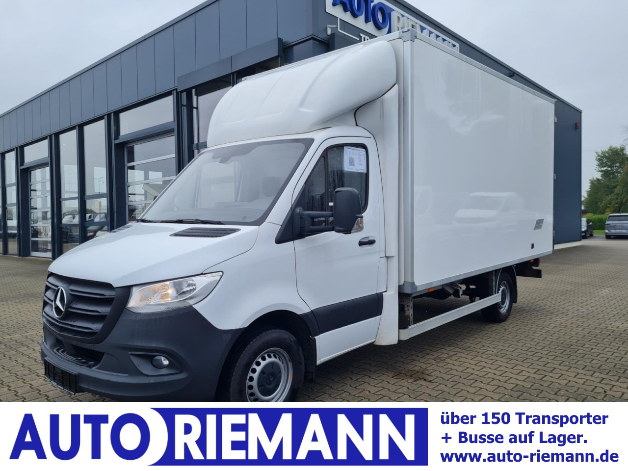 Mercedes-Benz Sprinter 315 RWD Möbel Koffer LBW KLIMA TEMPOMAT - Furgoneta caja cerrada: foto 1 Mercedes-Benz Sprinter 315 RWD Möbel Koffer LBW KLIMA TEMPOMAT - Furgoneta caja cerrada: foto 1