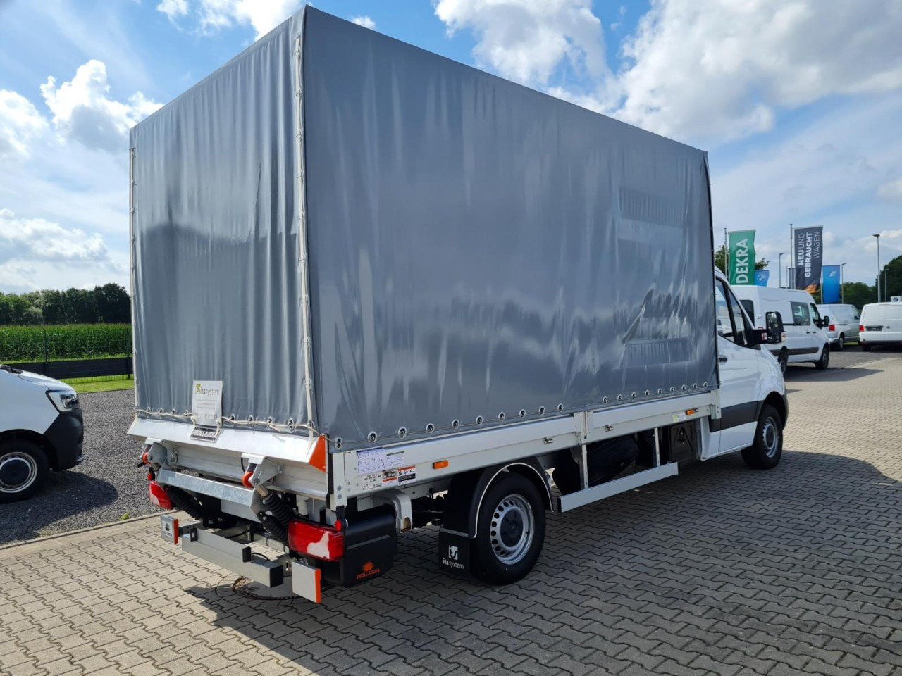 Mercedes-Benz Sprinter 315 RWD Pritsche Schiebe Plane LBW KLIMA TEMPOMAT - Furgoneta con lona: foto 5 Mercedes-Benz Sprinter 315 RWD Pritsche Schiebe Plane LBW KLIMA TEMPOMAT - Furgoneta con lona: foto 5