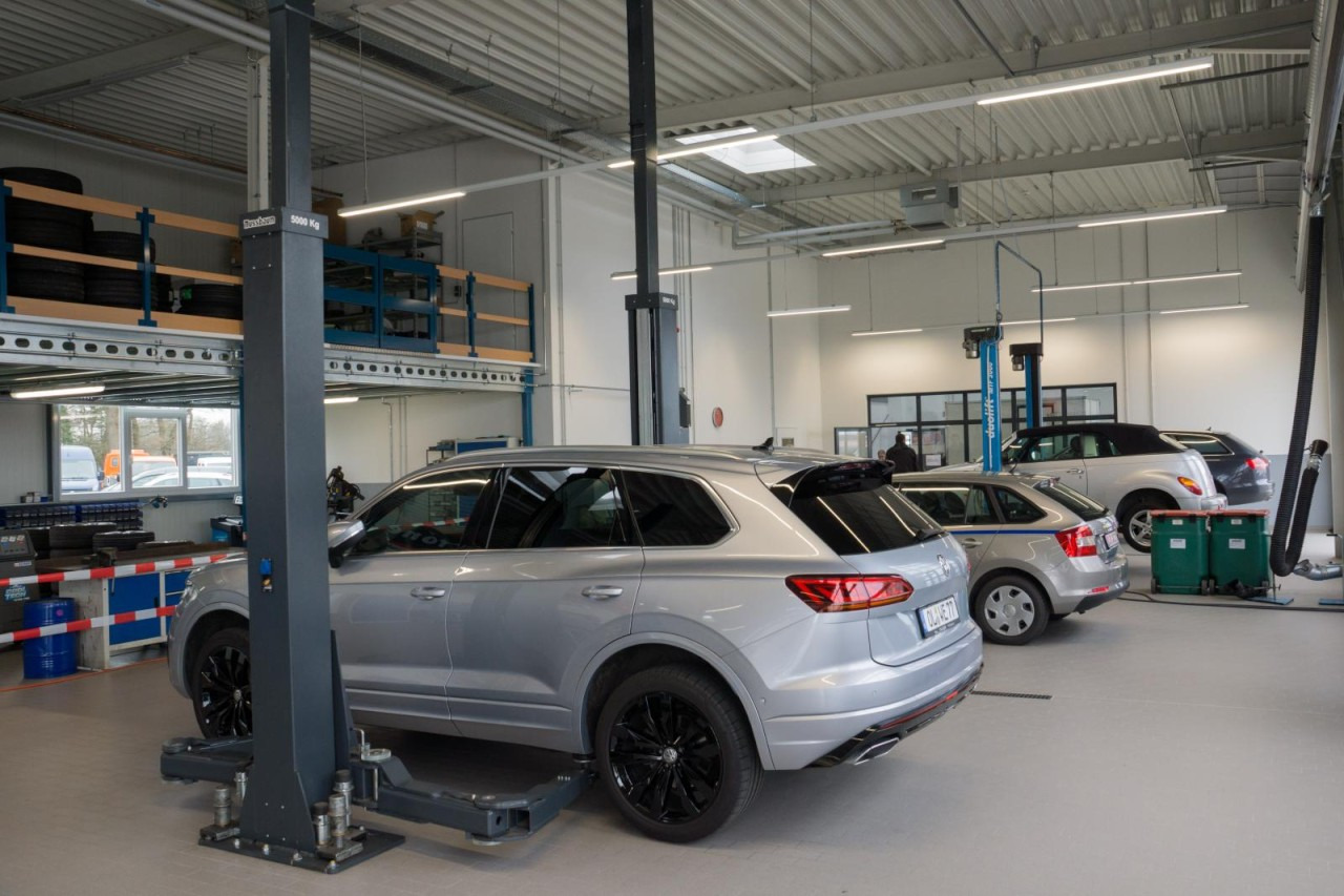 Camión con plataforma elevadora Mercedes-Benz Sprinter 316 CDI Kasten Hubarbeitsbühne KLIMA: foto 12