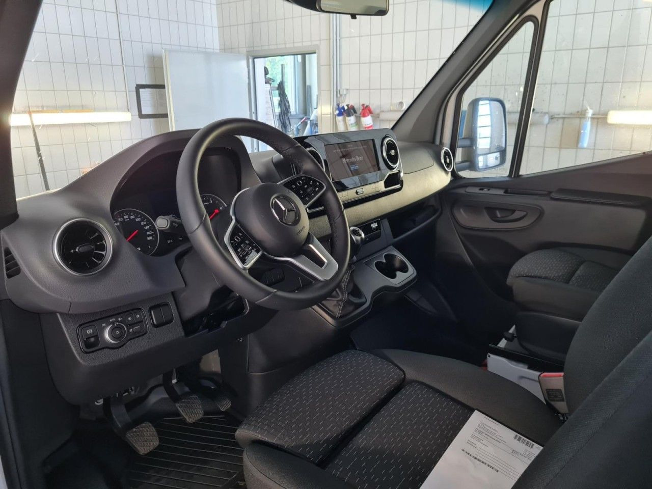 Mercedes-Benz Sprinter 317 CDI 3 Seiten kipper RWD AHK LED NAV - Furgoneta basculante: foto 3 Mercedes-Benz Sprinter 317 CDI 3 Seiten kipper RWD AHK LED NAV - Furgoneta basculante: foto 3