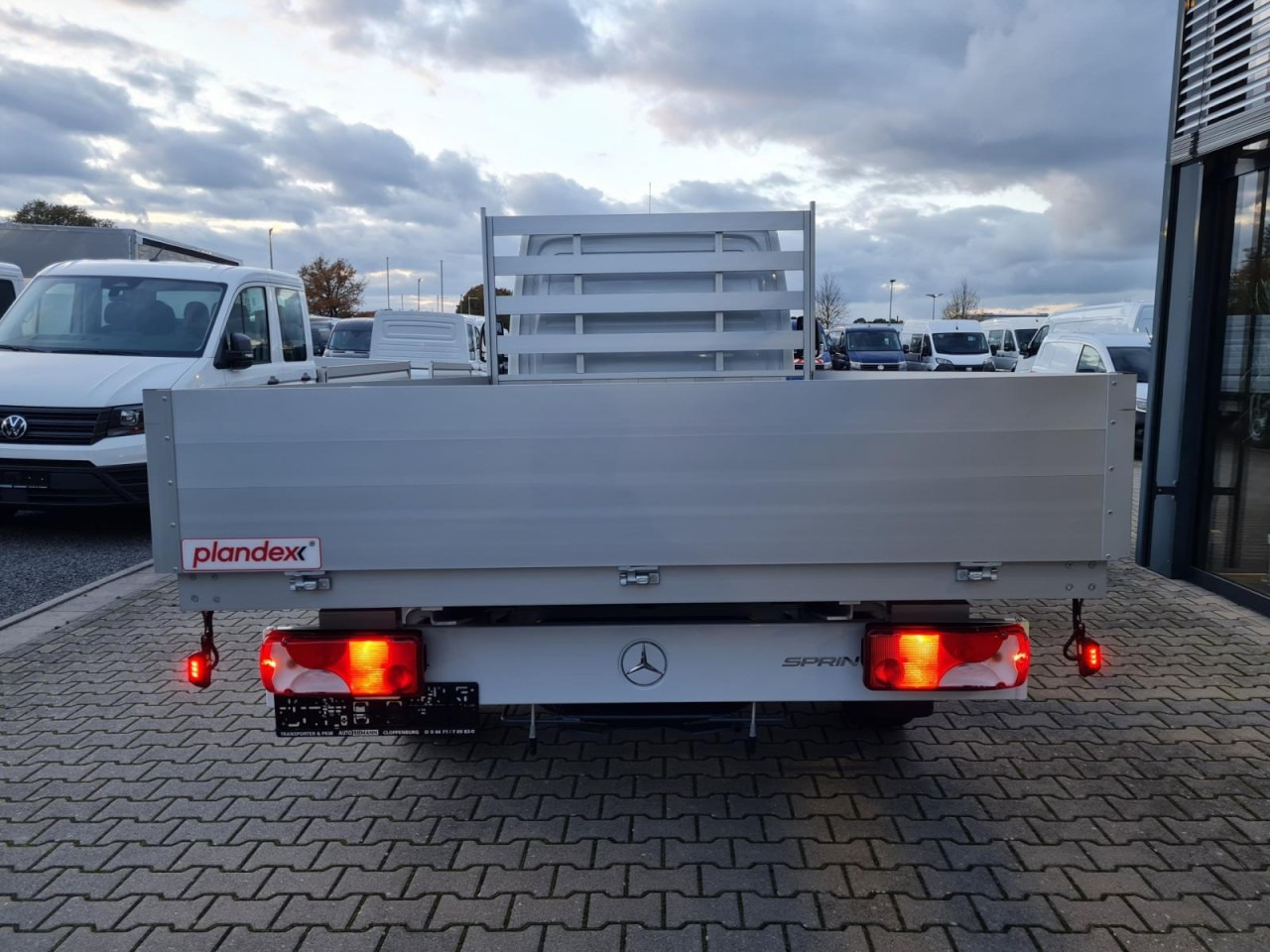 Mercedes-Benz Sprinter 317 CDI Pritsche L3 lang RWD KLIMA TEMPOMAT - Furgoneta caja abierta: foto 5 Mercedes-Benz Sprinter 317 CDI Pritsche L3 lang RWD KLIMA TEMPOMAT - Furgoneta caja abierta: foto 5