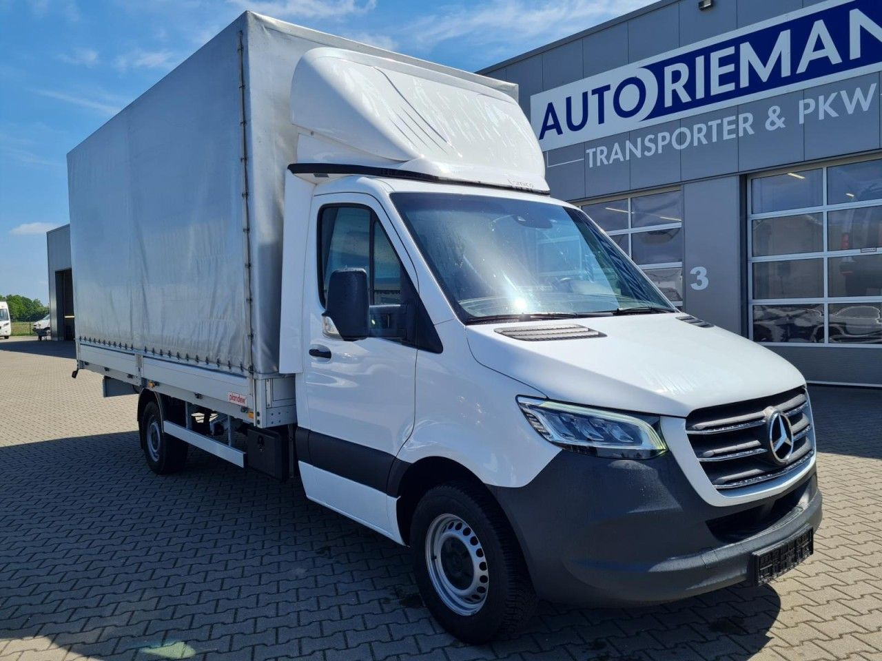 Mercedes-Benz Sprinter 317 Pritsche Plane 10 Pal. RWD LED - Furgoneta con lona: foto 3 Mercedes-Benz Sprinter 317 Pritsche Plane 10 Pal. RWD LED - Furgoneta con lona: foto 3