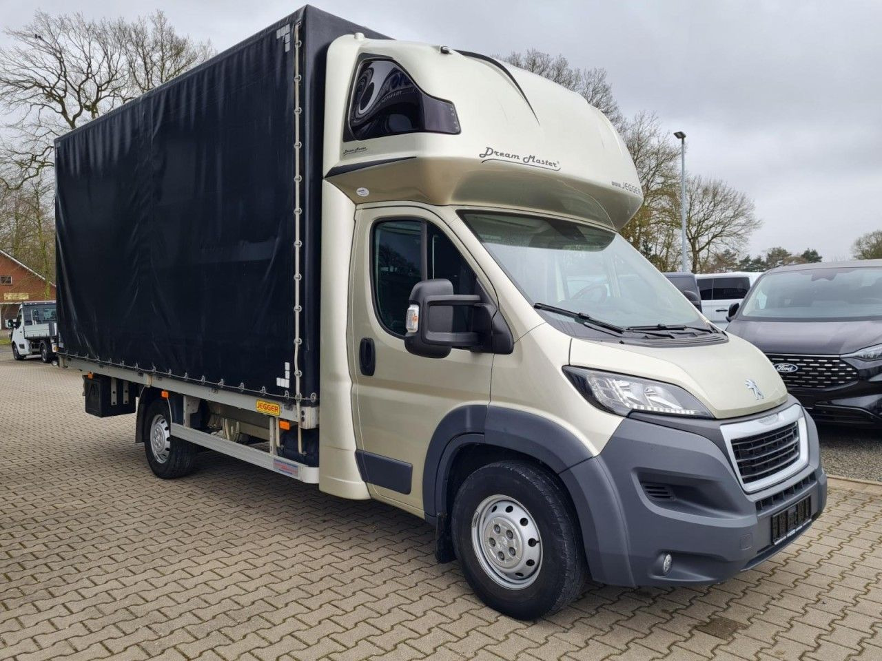 Peugeot Boxer Pritsche L4 Schiebe Plane Schlafkab Luftfe - Furgoneta con lona: foto 3 Peugeot Boxer Pritsche L4 Schiebe Plane Schlafkab Luftfe - Furgoneta con lona: foto 3