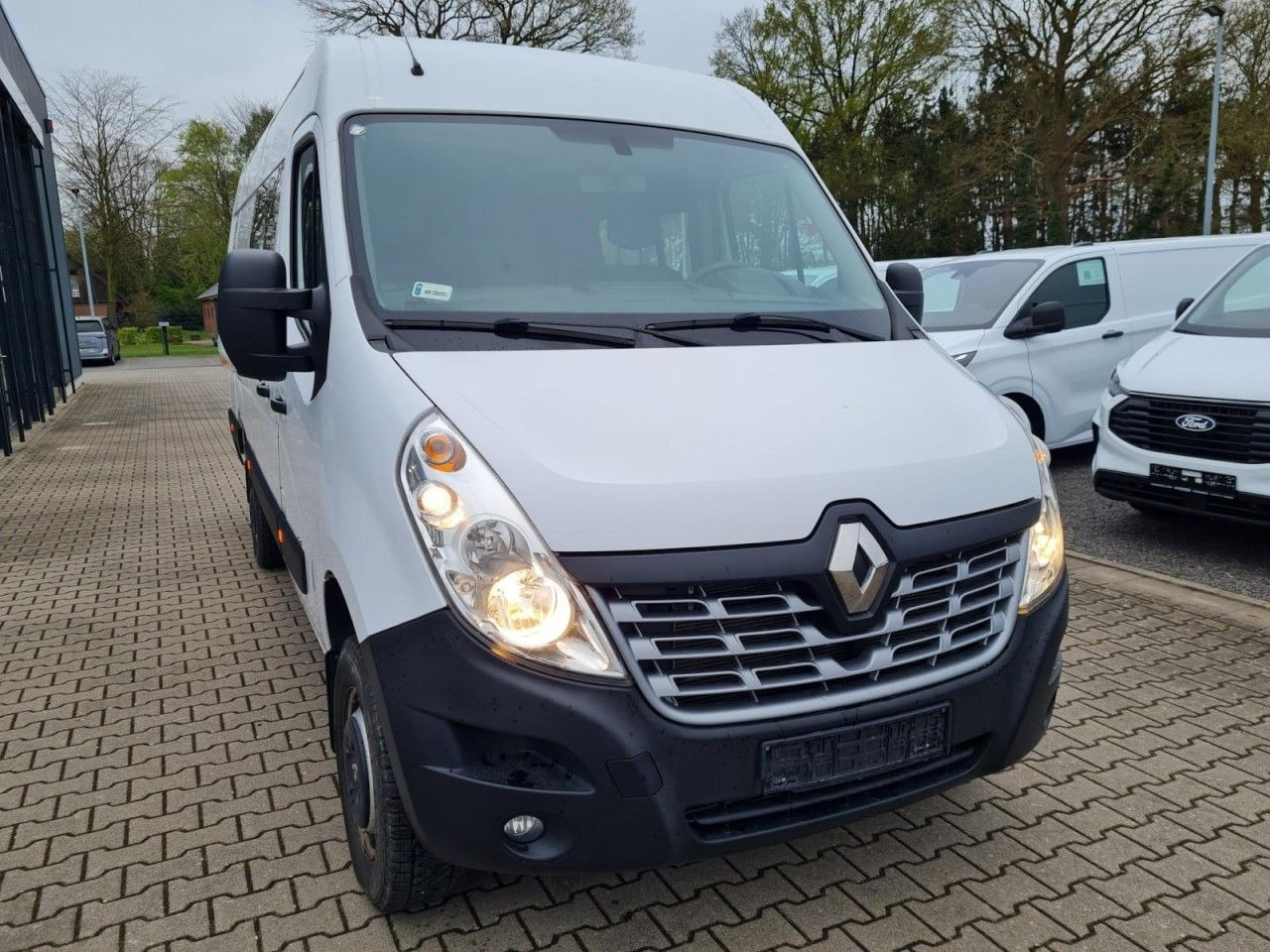 Renault Master 3,5t Kasten Doka dCi 130 L4H2 4x4 Allrad - Furgón, Furgoneta combi: foto 2 Renault Master 3,5t Kasten Doka dCi 130 L4H2 4x4 Allrad - Furgón, Furgoneta combi: foto 2