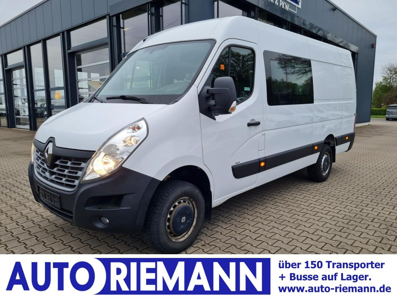Renault Master 3,5t Kasten Doka dCi 130 L4H2 4x4 Allrad - Furgón, Furgoneta combi: foto 1 Renault Master 3,5t Kasten Doka dCi 130 L4H2 4x4 Allrad - Furgón, Furgoneta combi: foto 1