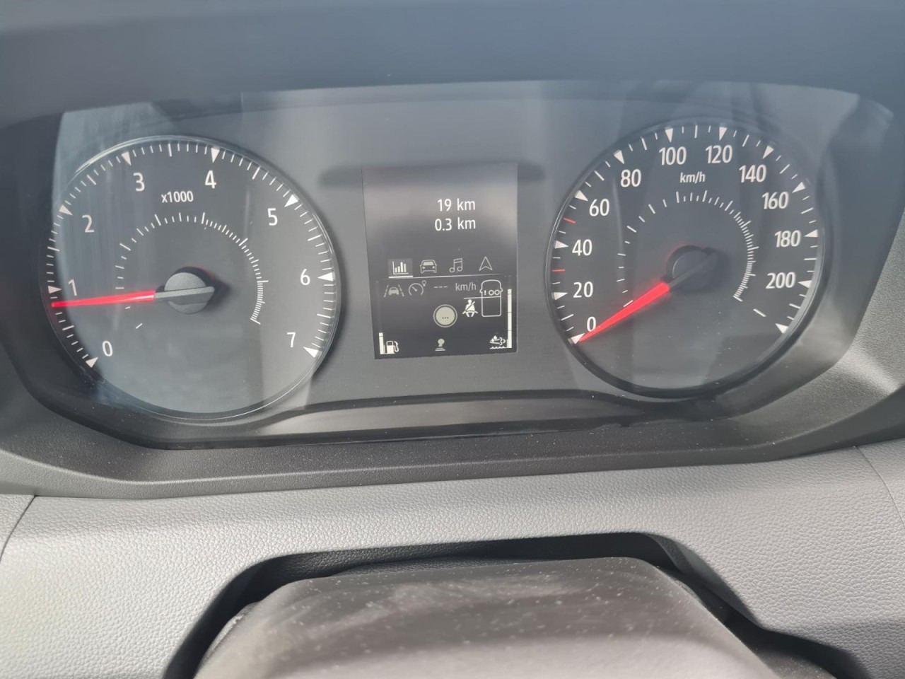 Furgoneta basculante Renault Master 35 New 3 Seiten Kipper AHK KLIMA PLANE TEMPO: foto 11 Furgoneta basculante Renault Master 35 New 3 Seiten Kipper AHK KLIMA PLANE TEMPO: foto 11