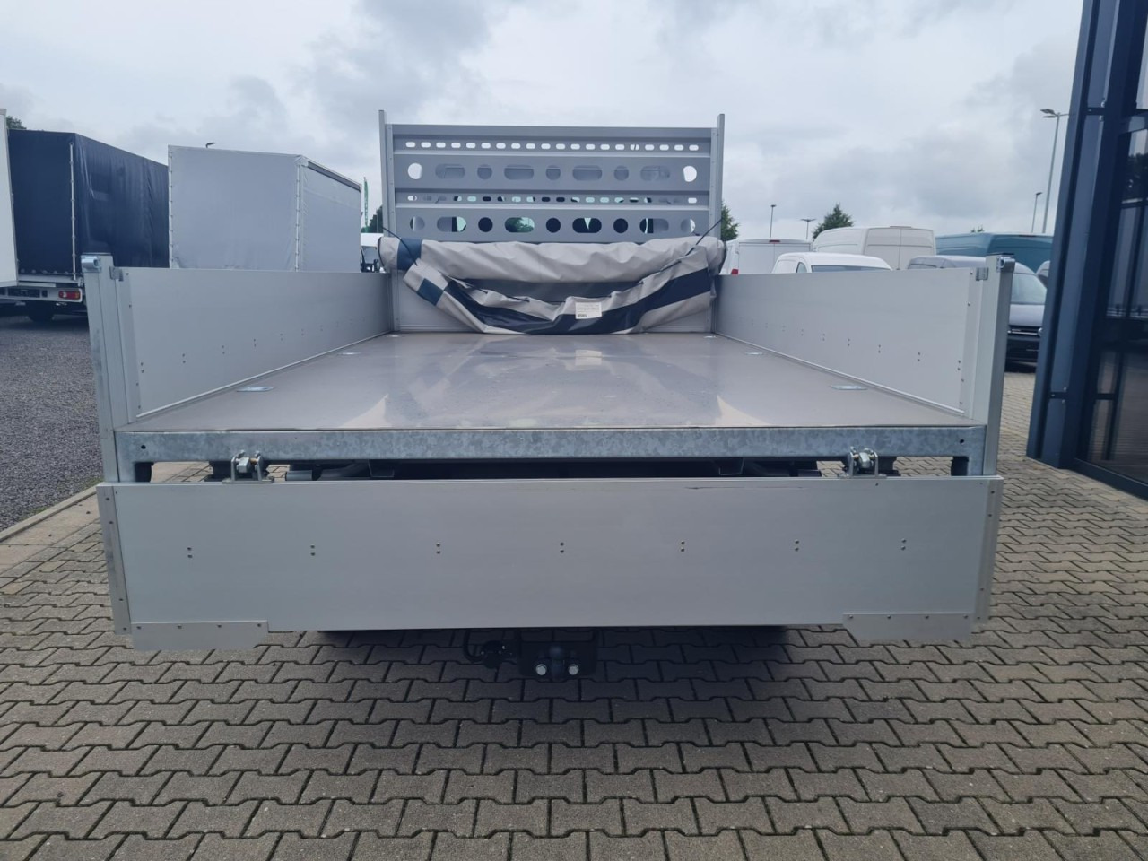 Furgoneta basculante Renault Master 35 New 3 Seiten Kipper AHK KLIMA PLANE TEMPO: foto 7 Furgoneta basculante Renault Master 35 New 3 Seiten Kipper AHK KLIMA PLANE TEMPO: foto 7