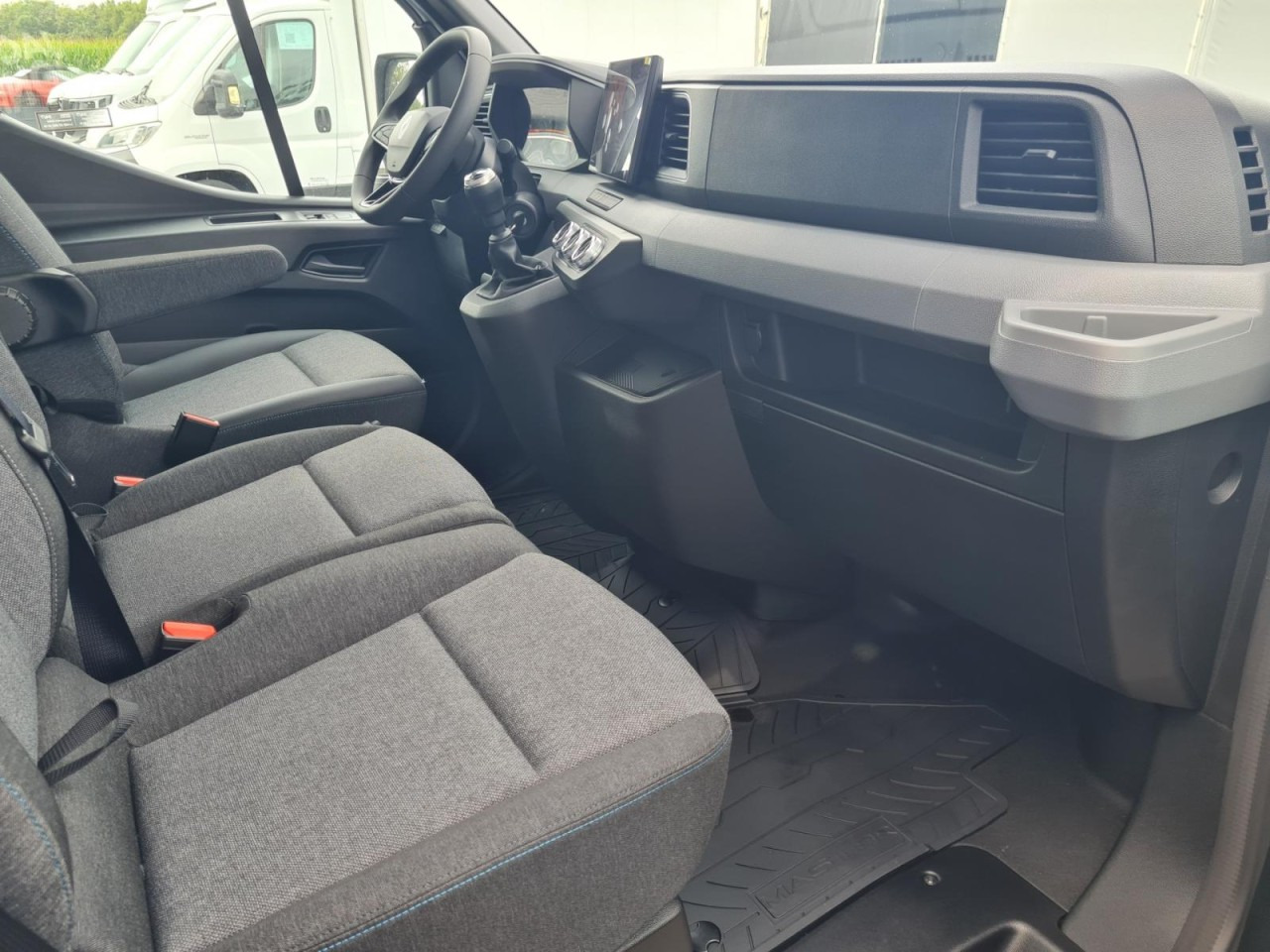 Furgoneta basculante Renault Master 35 New 3 Seiten Kipper AHK KLIMA PLANE TEMPO: foto 14 Furgoneta basculante Renault Master 35 New 3 Seiten Kipper AHK KLIMA PLANE TEMPO: foto 14