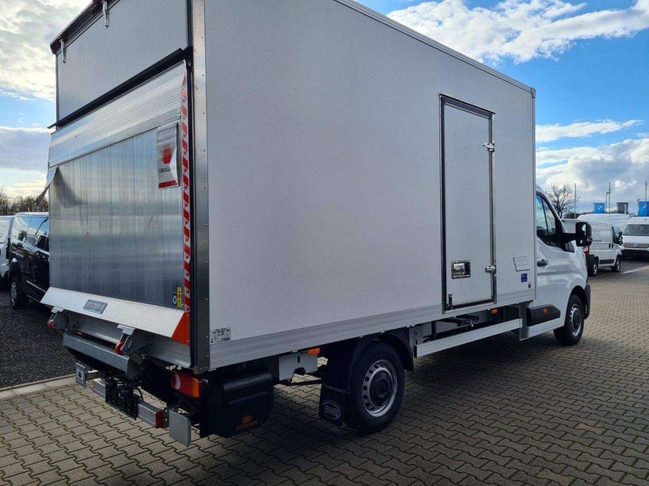 Renault Master 35 New Möbel Koffer LBW LUFTFEDERUNG KAME - Furgoneta caja cerrada: foto 4 Renault Master 35 New Möbel Koffer LBW LUFTFEDERUNG KAME - Furgoneta caja cerrada: foto 4